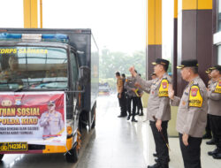 Peduli Bencana di Sumbar, Polda Riau Kirimkan Bantuan Logistik