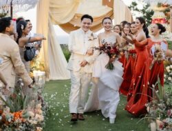 5 Potret Resepsi Pernikahan Rizky Febian-Mahalini di Bali, Nia Ramadhani dan Rossa Jadi Bridesmaid
