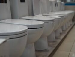 Toilet Rumah Sakit Jadi Tempat Paling Terkontaminasi Bakteri, Termasuk Lantai dan Gagang Pintu