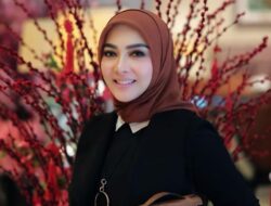 8 Artis Indonesia yang Langsung Berhijab setelah Menikah, Pesonanya Bikin Adem