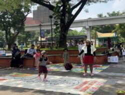 Rayakan HUT ke-497 Jakarta, TMII Bawa Pengunjung ke Masa Kecil dengan Mainan Anak-anak