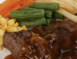 Resep Steak Sapi Kurban yang Empuk, Enak, dan Gampang Dibuat