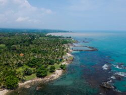 5 Pantai Terkenal di Anyer yang Mirip dengan Bali