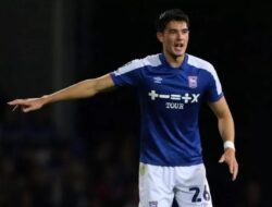 Pelatih Ipswich Town Doakan yang Terbaik untuk Perkembangan Elkan Baggott