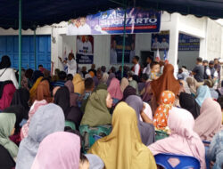 Suasana Gerimis Tidak Menyurutkan Warga dan Tetap Semangat Mengikuti Kampanye Calon Walikota Dumai H Paisal.